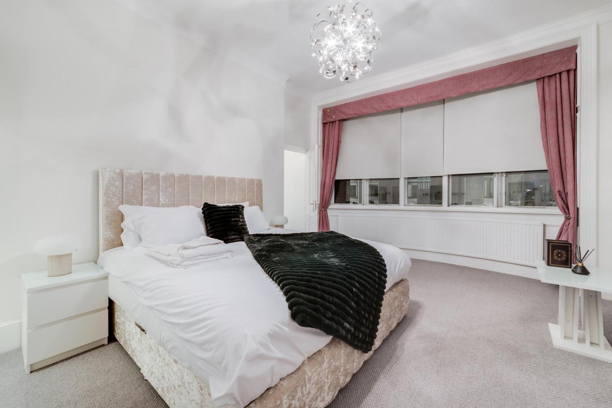 Luxury London 3 Bedroom Duplex With Pool Table - 4Hs المظهر الخارجي الصورة