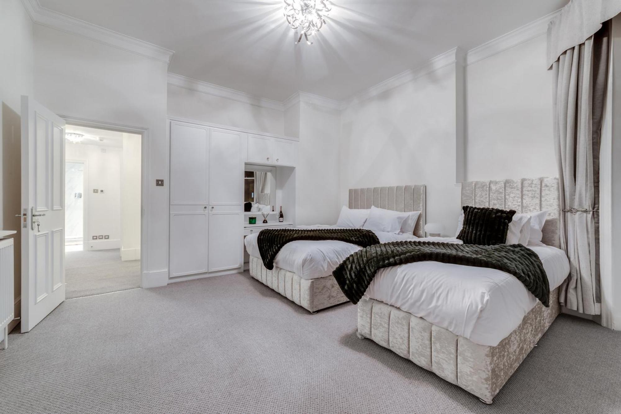 Luxury London 3 Bedroom Duplex With Pool Table - 4Hs المظهر الخارجي الصورة