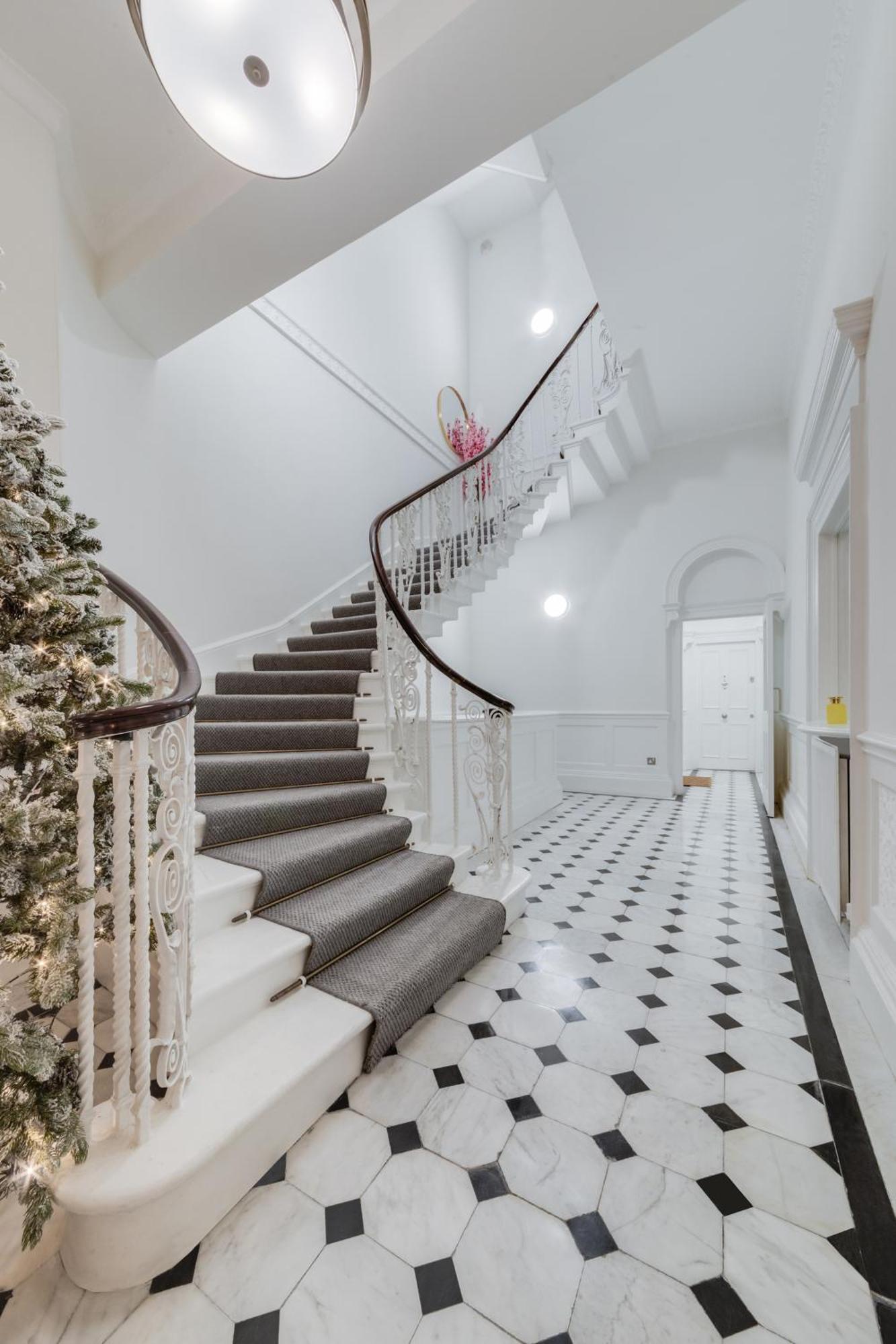 Luxury London 3 Bedroom Duplex With Pool Table - 4Hs المظهر الخارجي الصورة
