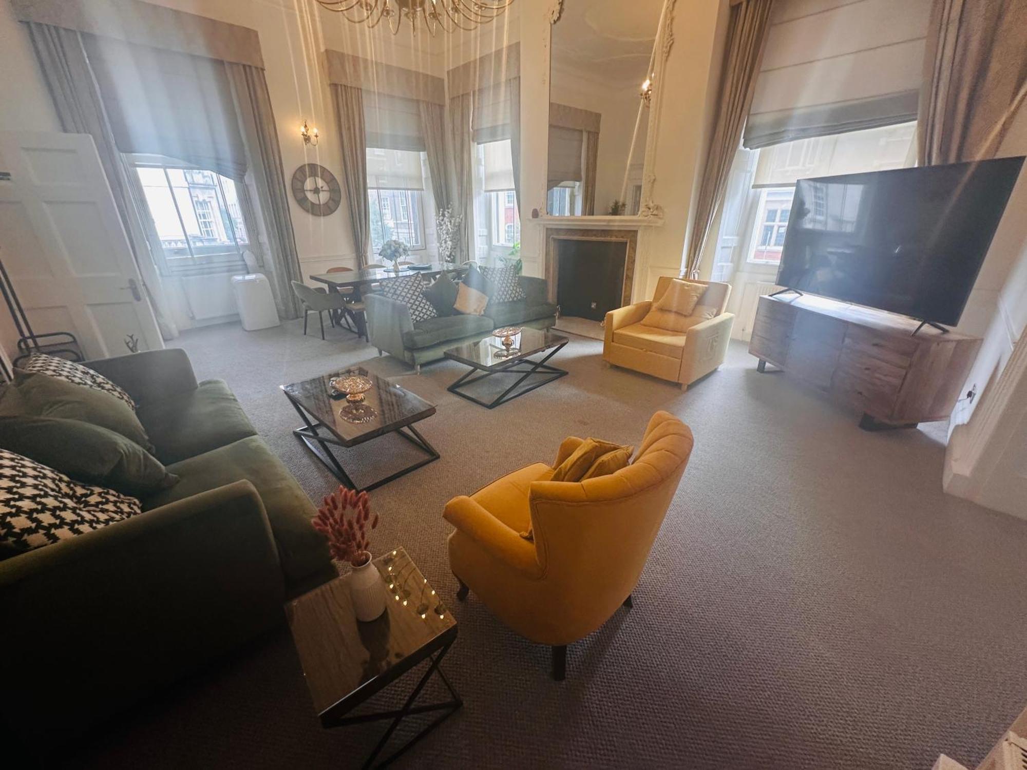 Luxury London 3 Bedroom Duplex With Pool Table - 4Hs المظهر الخارجي الصورة