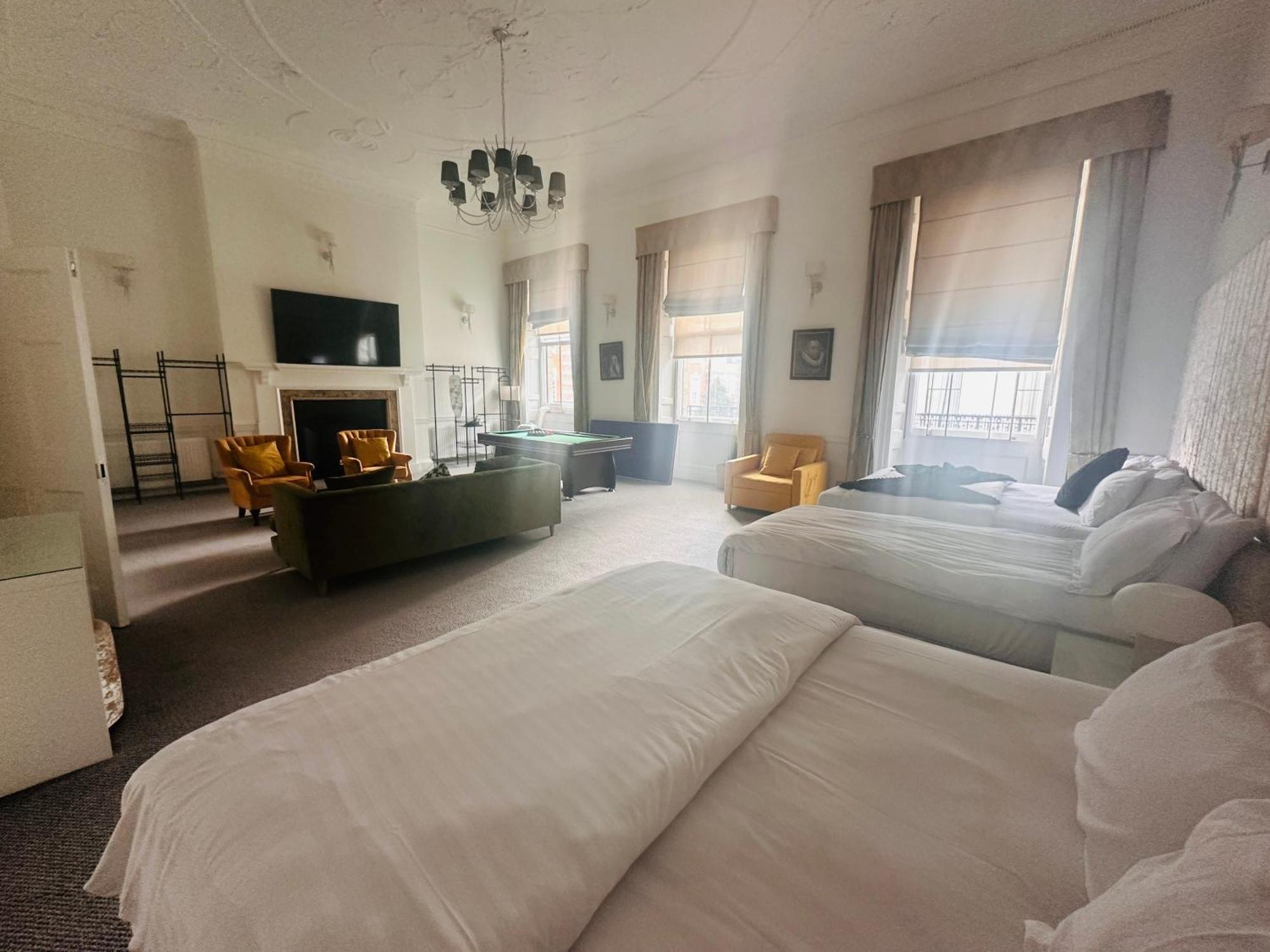 Luxury London 3 Bedroom Duplex With Pool Table - 4Hs المظهر الخارجي الصورة