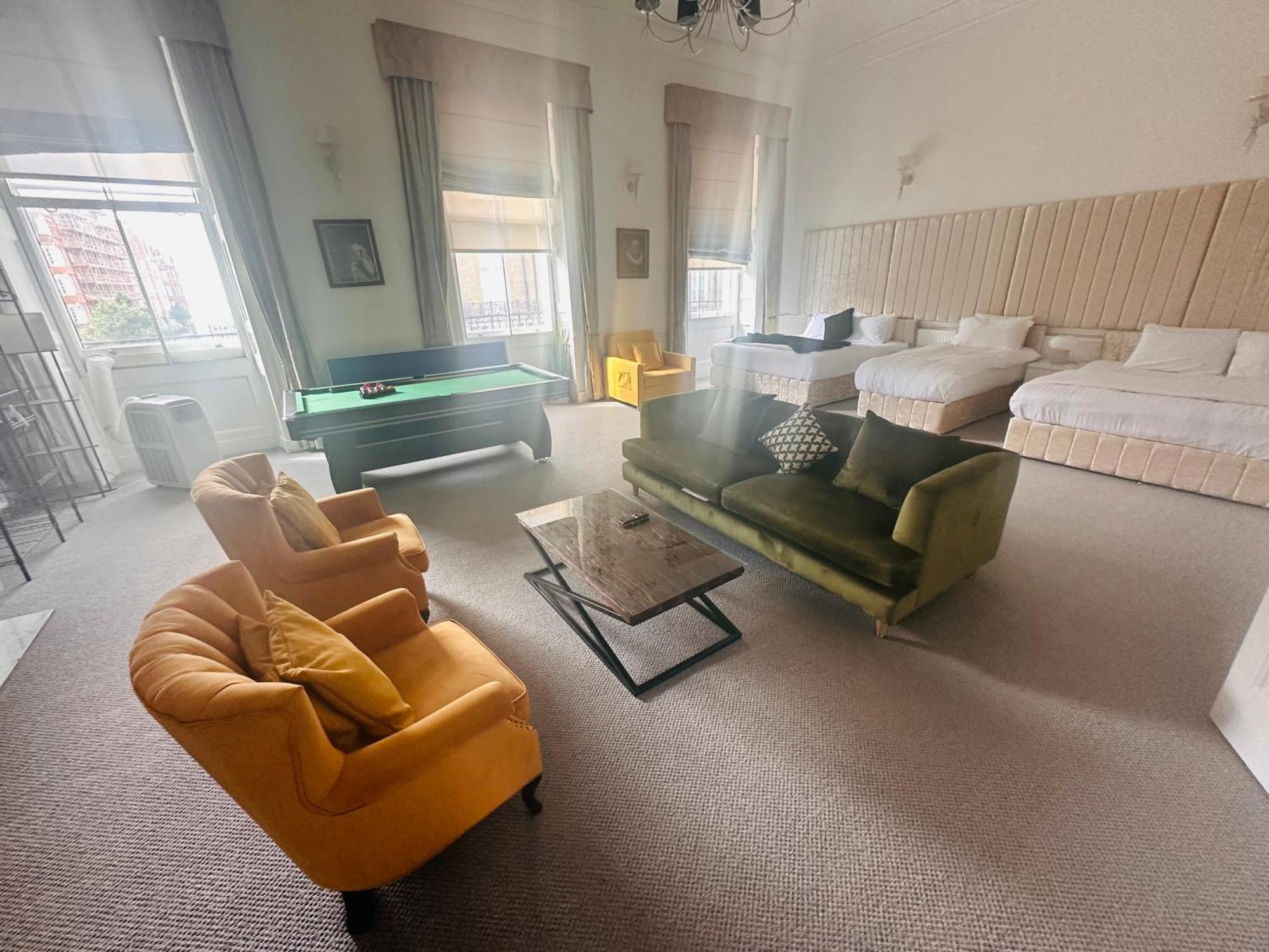 Luxury London 3 Bedroom Duplex With Pool Table - 4Hs المظهر الخارجي الصورة